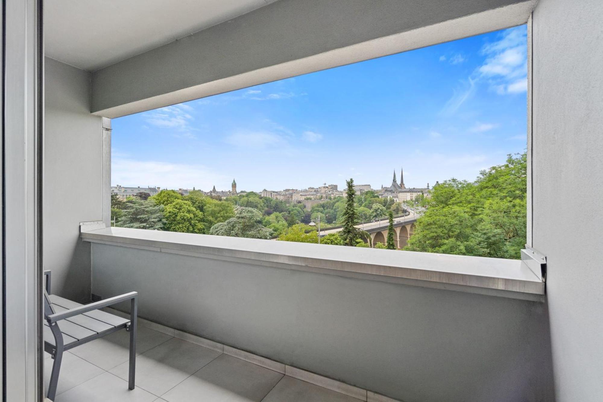 Central Lux 2Br Apt With City Views & Balcony ルクセンブルク エクステリア 写真