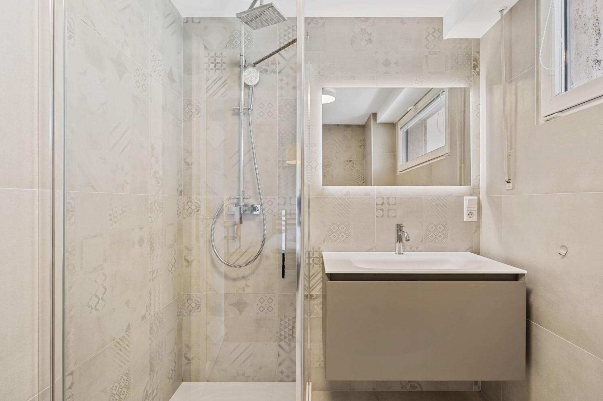 Central Lux 2Br Apt With City Views & Balcony ルクセンブルク エクステリア 写真